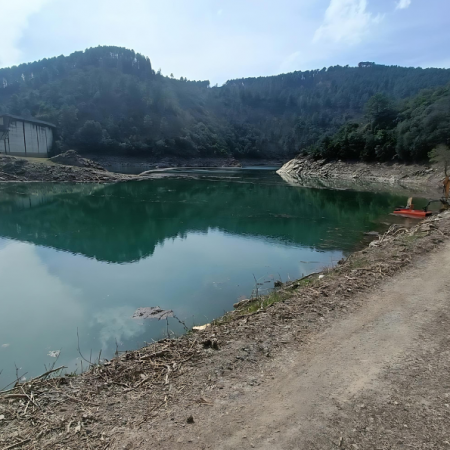 CAPTURE ET EVACUATION DES COPRS FLOTTANTS SUR LES BARRAGES (2).png